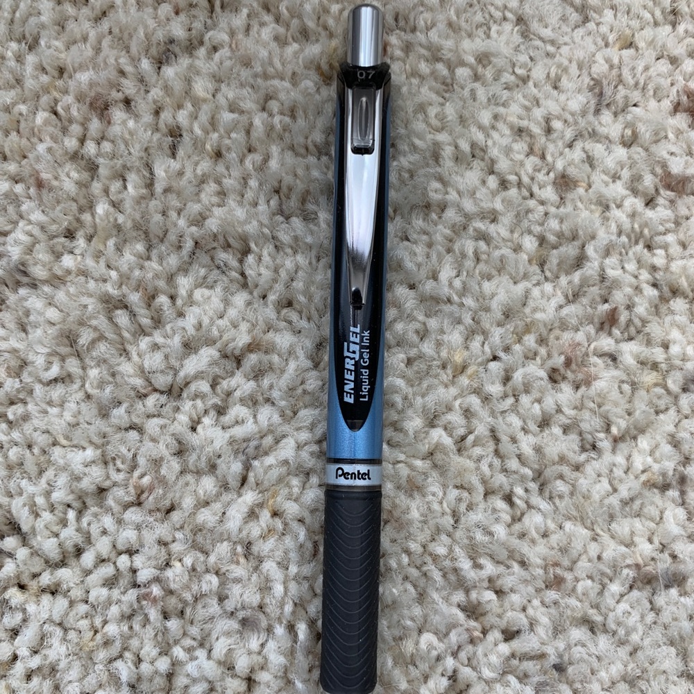 Pentel EnerGel Deluxe RTX Retractable Liquid Pen